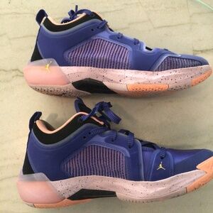 NIKE LeBron basketball shoes